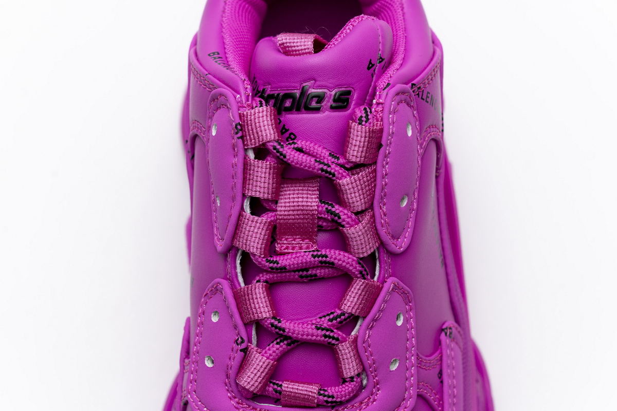 Balenciaga Men's Triple S Clunky Red Shoes - 524039 W2FA1 7634 Balenciaga Men's Triple S Clunky Red Shoes - 524039 W2FA1 7634