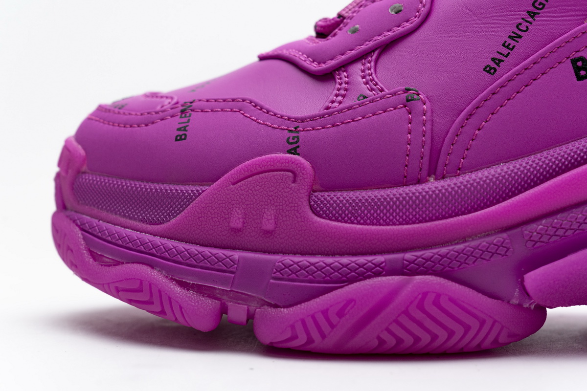 Balenciaga Men's Triple S Clunky Red Shoes - 524039 W2FA1 7634 Balenciaga Men's Triple S Clunky Red Shoes - 524039 W2FA1 7634