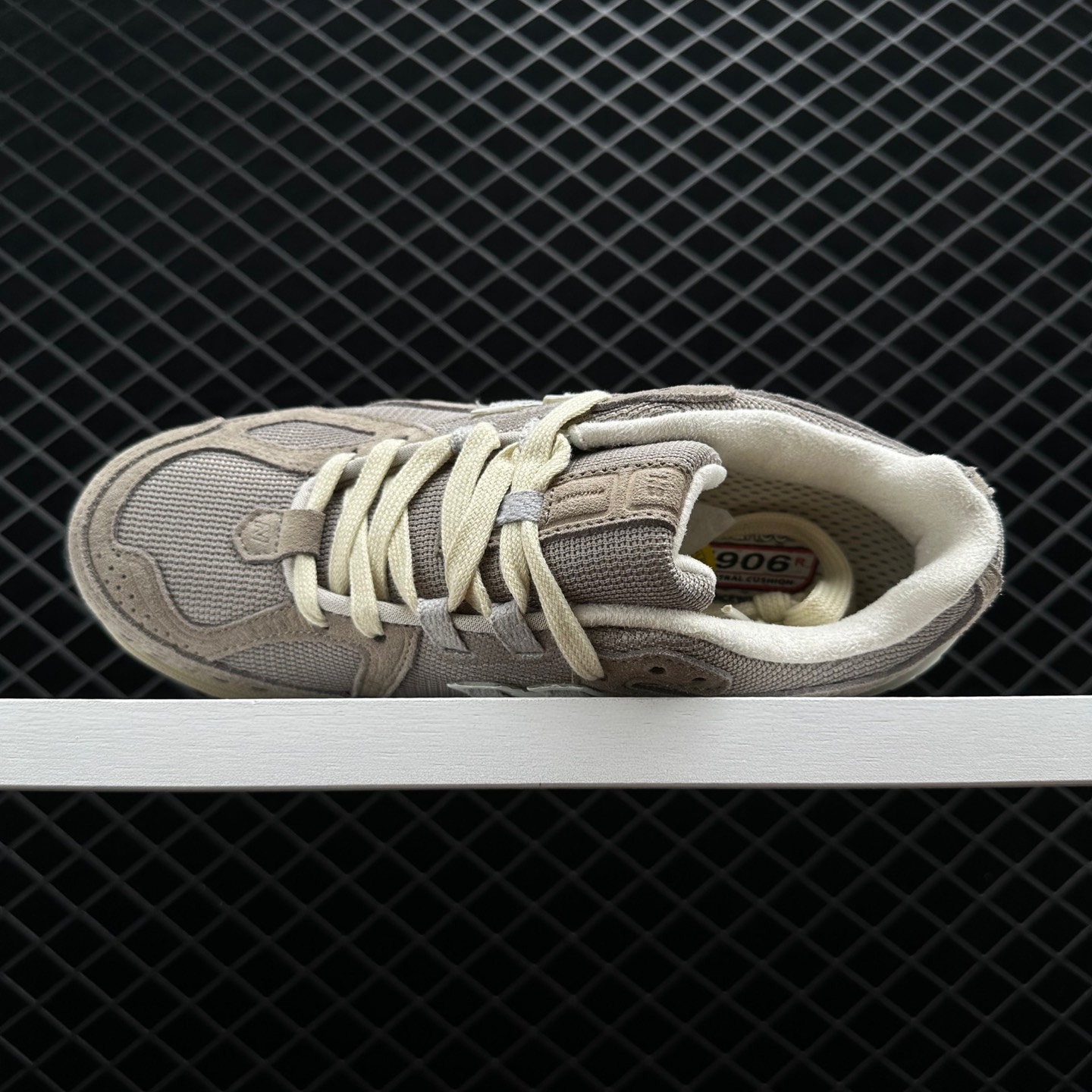 New Balance 1906R 'Beige Cream' M1906RL - Premium Comfort & Style! New Balance 1906R 'Beige Cream' M1906RL - Premium Comfort & Style!