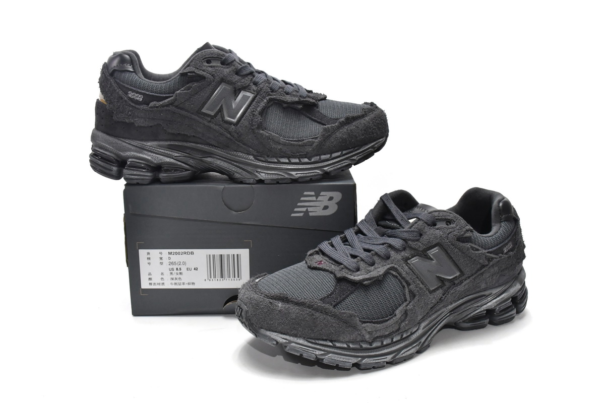 New Balance 2002R Protection Pack Phantom - Shop Now! New Balance 2002R Protection Pack Phantom - Shop Now!