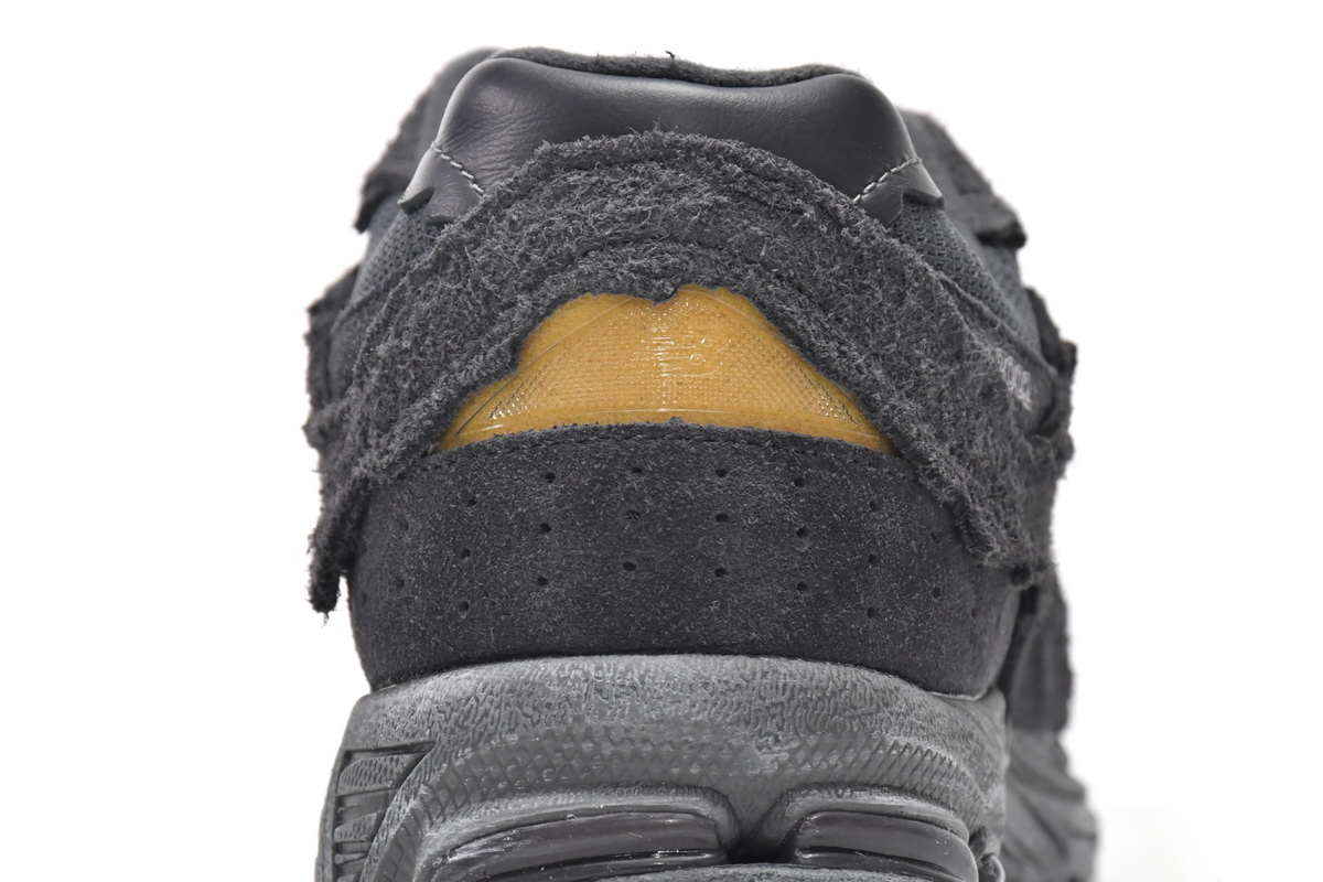 New Balance 2002R Protection Pack Phantom - Shop Now! New Balance 2002R Protection Pack Phantom - Shop Now!