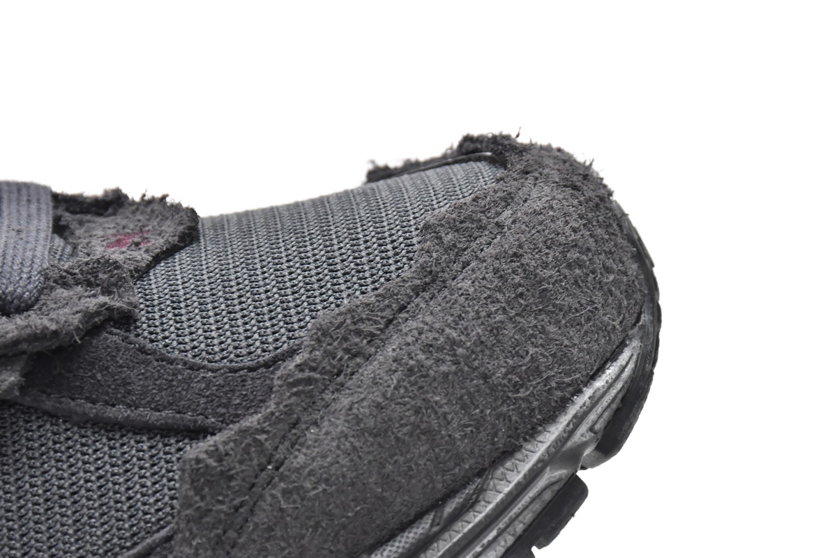 New Balance 2002R Protection Pack Phantom - Shop Now! New Balance 2002R Protection Pack Phantom - Shop Now!