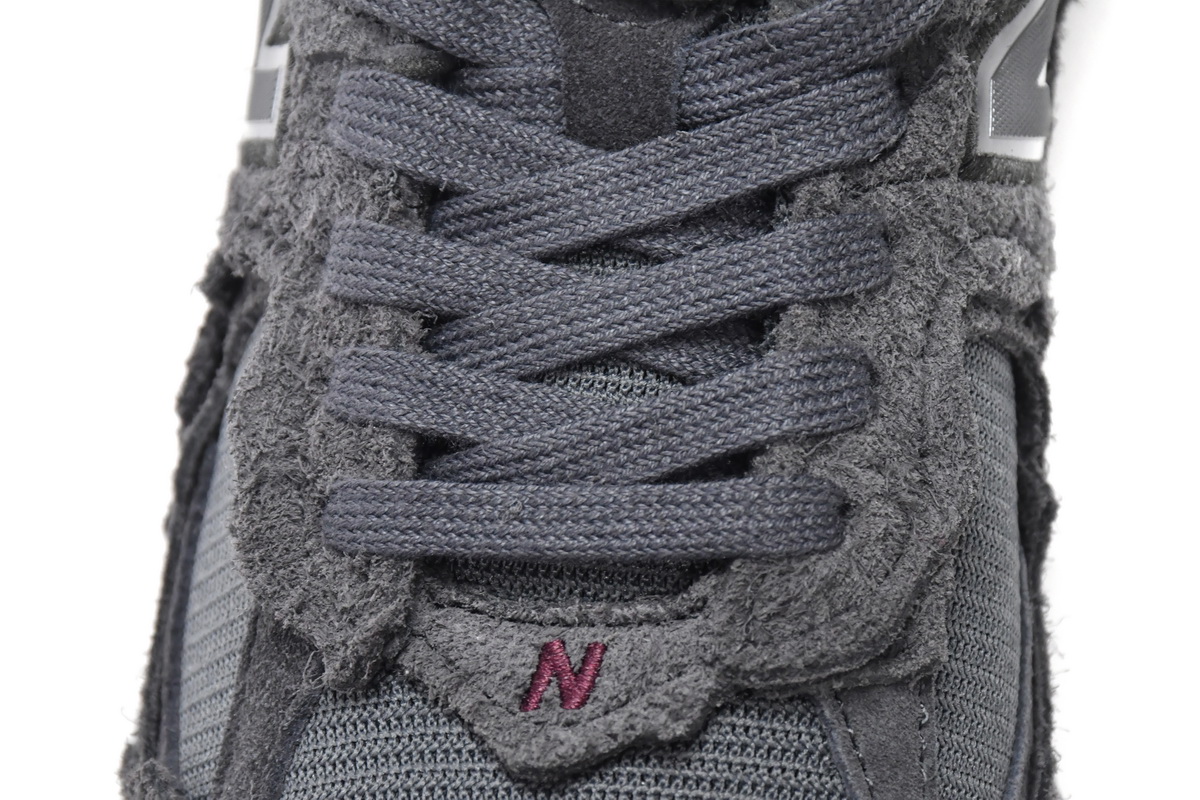 New Balance 2002R Protection Pack Phantom - Shop Now! New Balance 2002R Protection Pack Phantom - Shop Now!