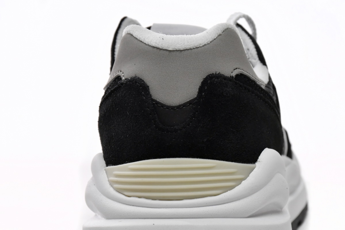 New Balance 57/40 'Black White' M5740CB - Stylish and Versatile Sneakers New Balance 57/40 'Black White' M5740CB - Stylish and Versatile Sneakers