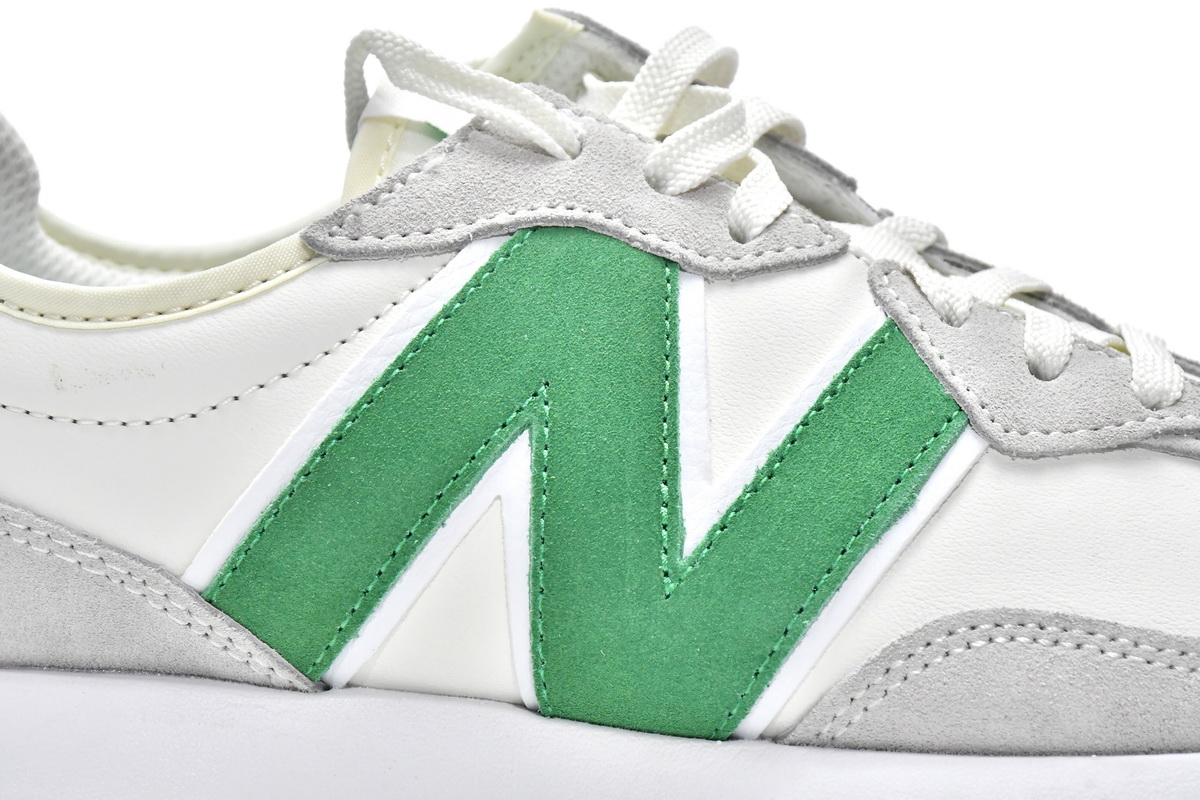 New Balance 327 'Rain Cloud Varsity Green' WS327LG - Perfect Blend of Style and Comfort New Balance 327 'Rain Cloud Varsity Green' WS327LG - Perfect Blend of Style and Comfort
