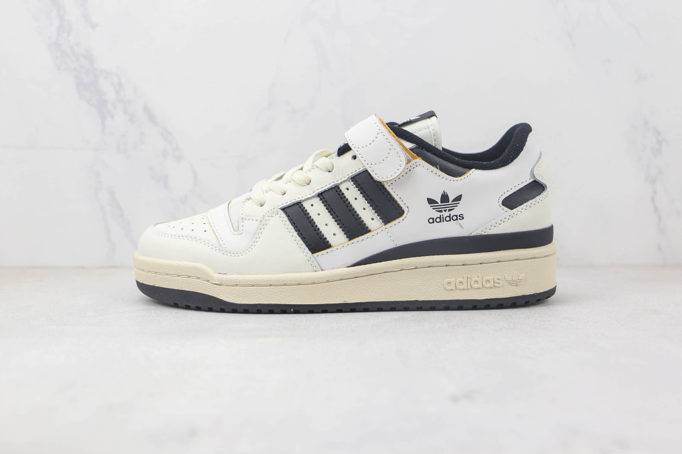 Adidas Originals Forum 84 Low 'Cream Black' HR2007 - Shop Now! Adidas Originals Forum 84 Low 'Cream Black' HR2007 - Shop Now!