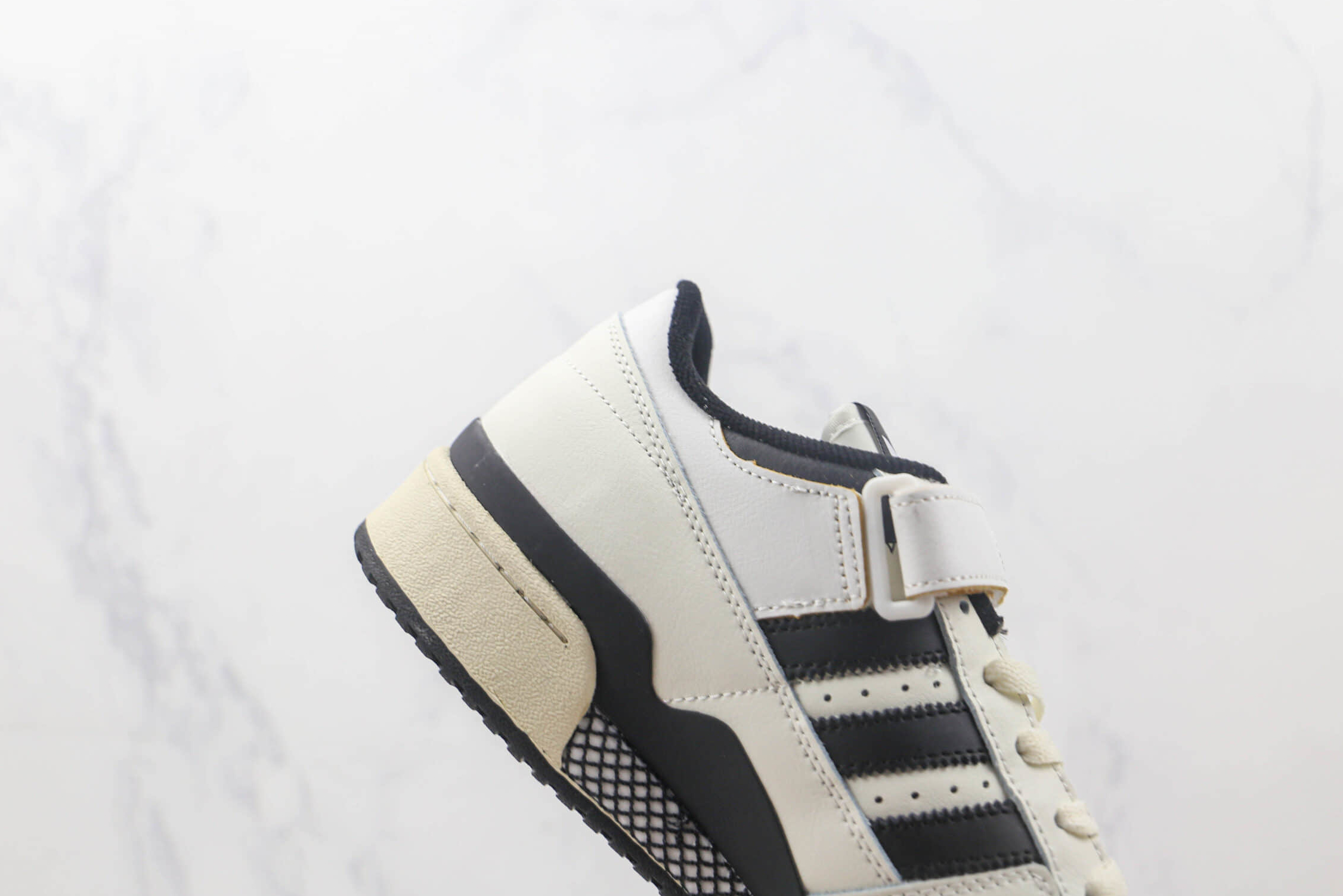 Adidas Originals Forum 84 Low 'Cream Black' HR2007 - Shop Now! Adidas Originals Forum 84 Low 'Cream Black' HR2007 - Shop Now!