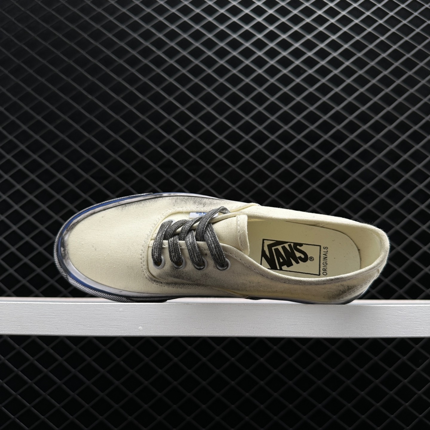 Vans OG Authentic LX 'Stressed - Classic White' VN0A5FBD2VZ – Authentic Stressed Style for Sneaker Lovers Vans OG Authentic LX 'Stressed - Classic White' VN0A5FBD2VZ – Authentic Stressed Style for Sneaker Lovers