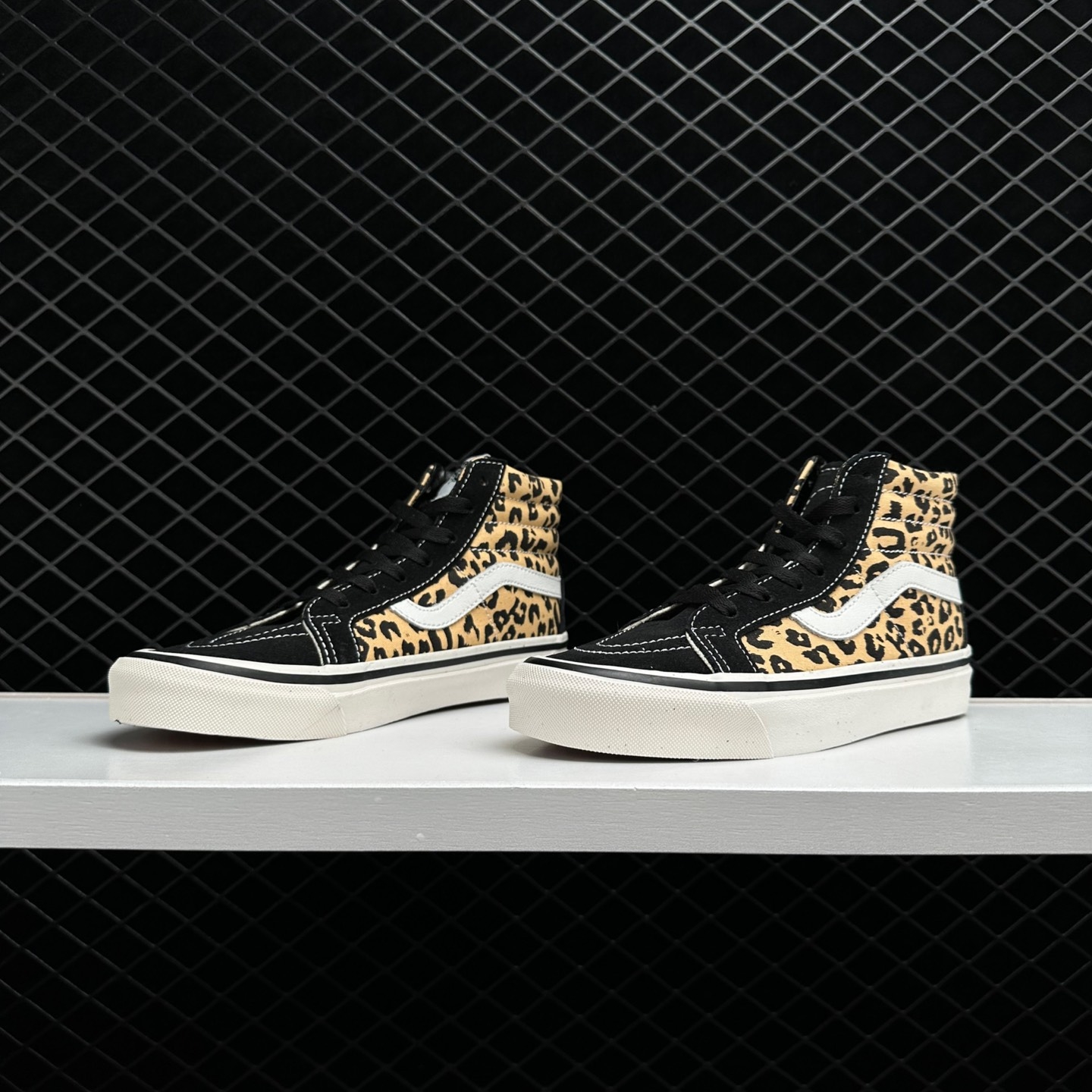Vans SK8-HI 38 DX 'Anaheim Factory - Leopard' - Shop Now! Vans SK8-HI 38 DX 'Anaheim Factory - Leopard' - Shop Now!
