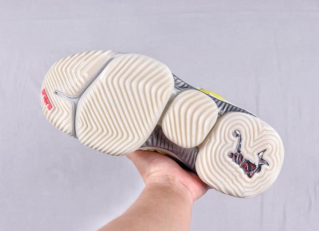 Nike LeBron 16 HFR Harlem Stage 16 CI1144-700 - Stylish and Performance-Driven Basketball Shoes Nike LeBron 16 HFR Harlem Stage 16 CI1144-700 - Stylish and Performance-Driven Basketball Shoes