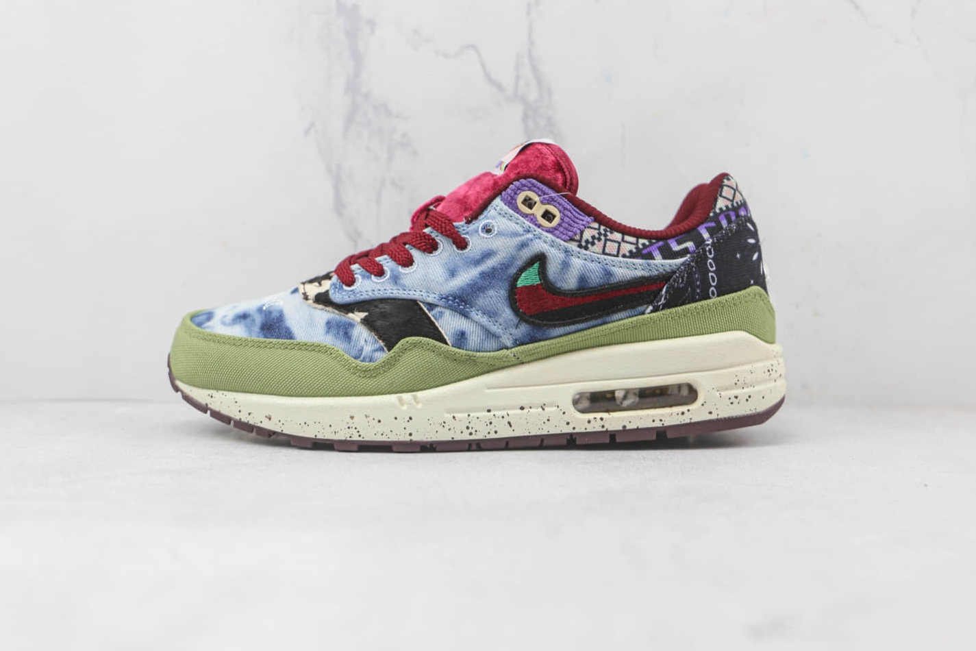 Nike Concepts x Air Max 1 SP 'Mellow' DN1803-300: Exclusive Collaboration for Supreme Comfort and Style. Nike Concepts x Air Max 1 SP 'Mellow' DN1803-300: Exclusive Collaboration for Supreme Comfort and Style.