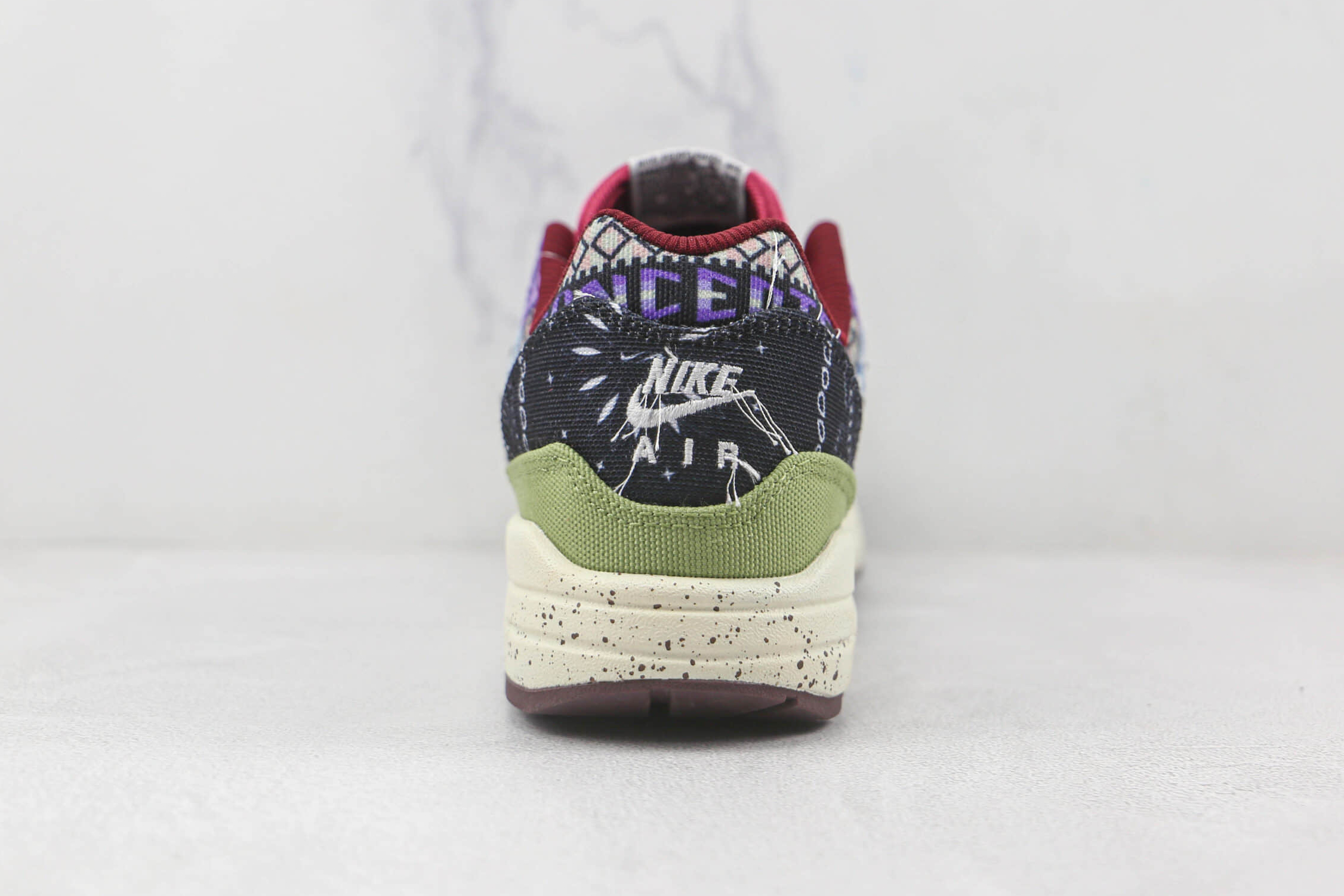 Nike Concepts x Air Max 1 SP 'Mellow' DN1803-300: Exclusive Collaboration for Supreme Comfort and Style. Nike Concepts x Air Max 1 SP 'Mellow' DN1803-300: Exclusive Collaboration for Supreme Comfort and Style.