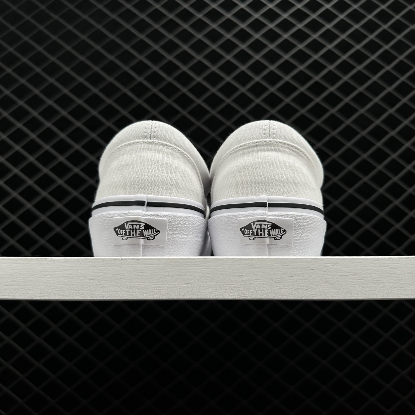 Vans Era 'True White' VN000EWZW00 - Classic Sneakers for Men Vans Era 'True White' VN000EWZW00 - Classic Sneakers for Men