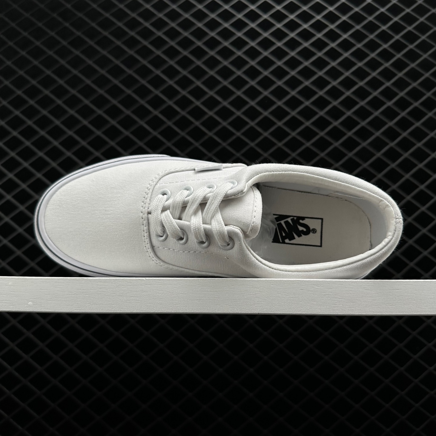 Vans Era 'True White' VN000EWZW00 - Classic Sneakers for Men Vans Era 'True White' VN000EWZW00 - Classic Sneakers for Men
