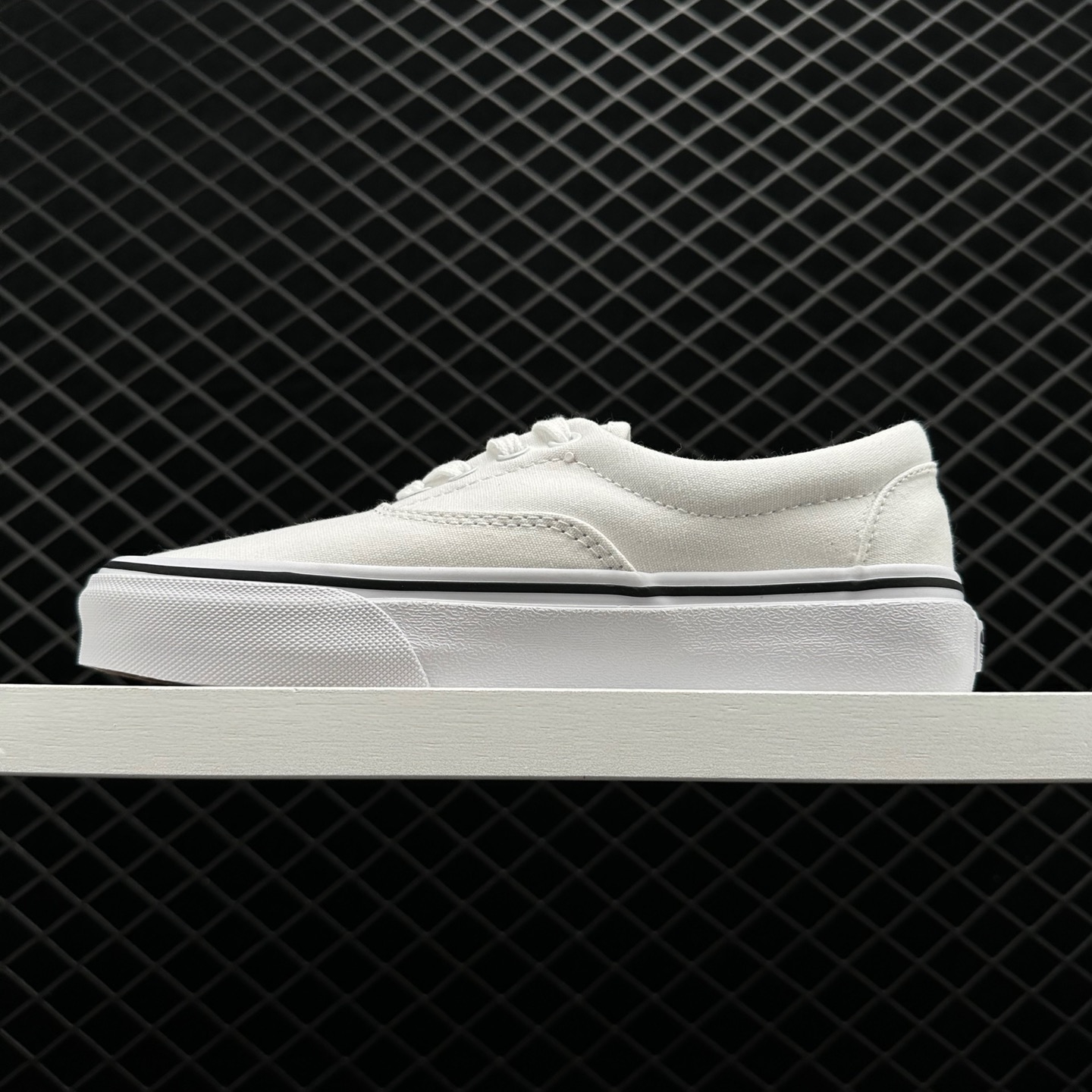 Vans Era 'True White' VN000EWZW00 - Classic Sneakers for Men Vans Era 'True White' VN000EWZW00 - Classic Sneakers for Men