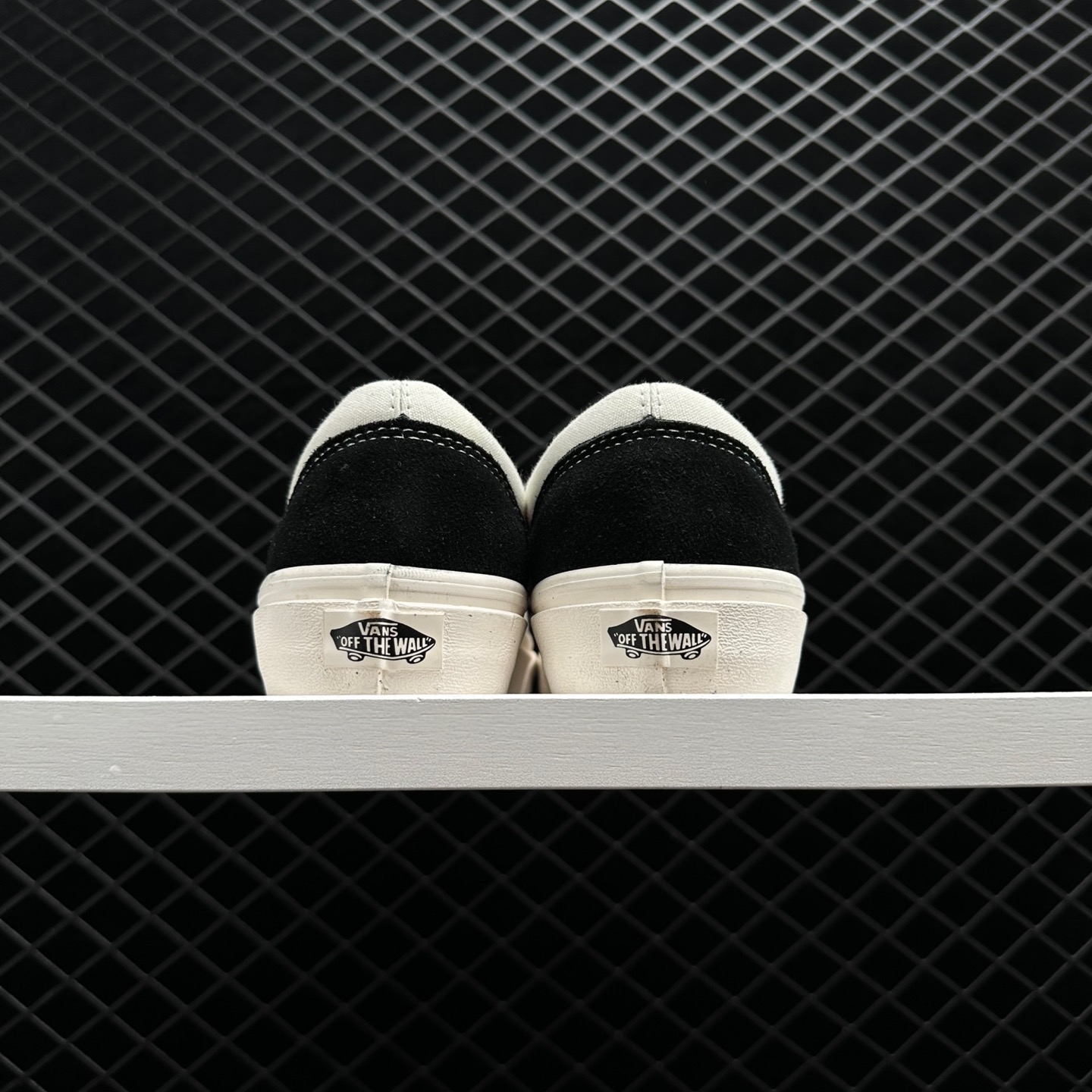 Vans Old Skool BMX Black White Red - Retro Styling and Versatile Performance Vans Old Skool BMX Black White Red - Retro Styling and Versatile Performance