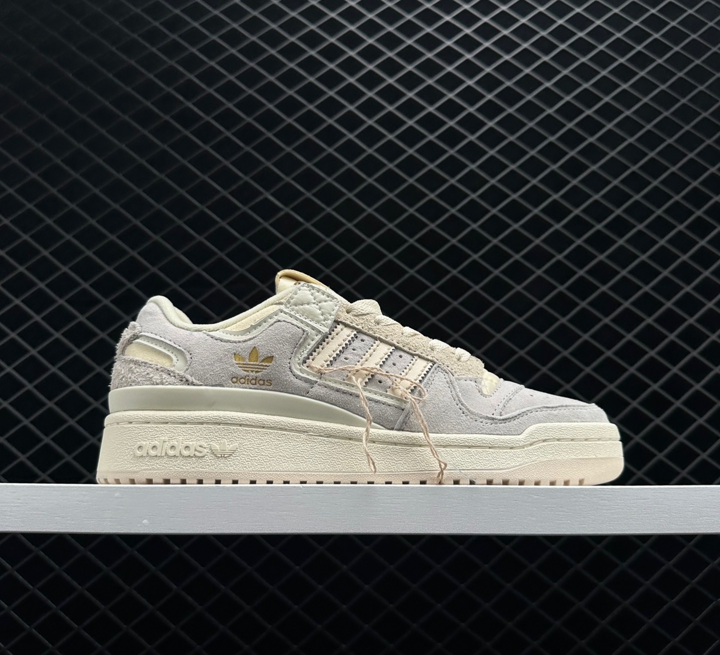 Adidas Forum 84 Low 'Off White' GW0299 - Iconic Style - Limited Edition Adidas Forum 84 Low 'Off White' GW0299 - Iconic Style - Limited Edition