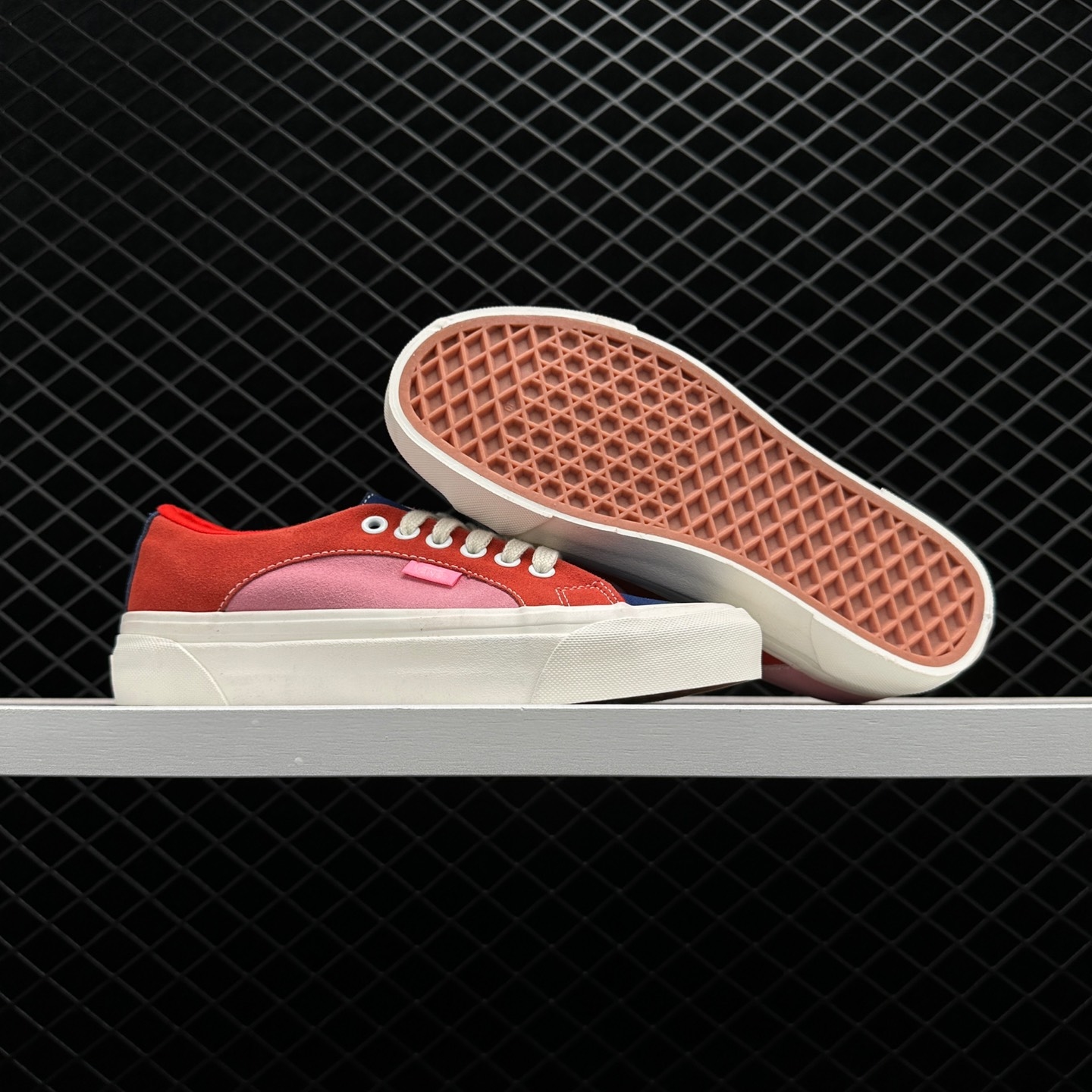 Vans Unisex Lampin 86 DX Sneakers - Red Blue Pink - VN0A7Q4R9NR Vans Unisex Lampin 86 DX Sneakers - Red Blue Pink - VN0A7Q4R9NR