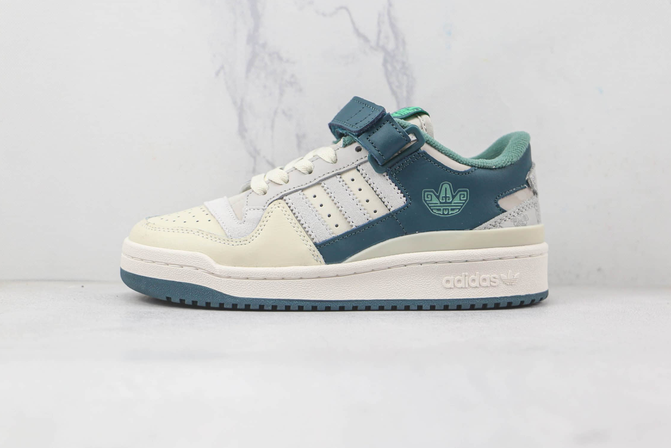 Adidas Originals Forum Low White Green HP2067 - Classic Sneakers for Style and Comfort Adidas Originals Forum Low White Green HP2067 - Classic Sneakers for Style and Comfort