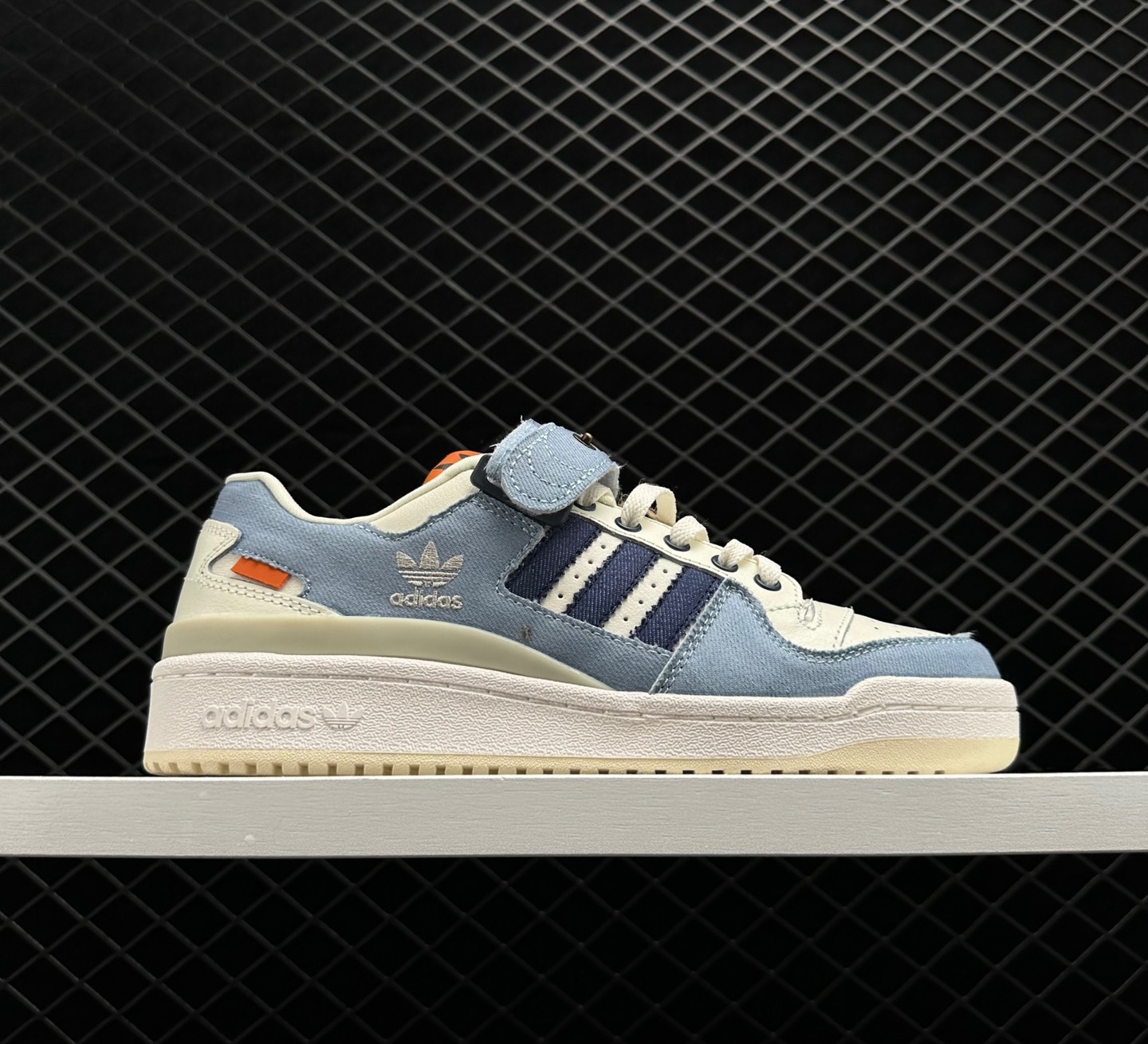 Adidas Originals Forum Low Cozy Skateboarding Shoes Unisex Denim Blue HQ6334 - Durable & Non-Slip Footwear Adidas Originals Forum Low Cozy Skateboarding Shoes Unisex Denim Blue HQ6334 - Durable & Non-Slip Footwear