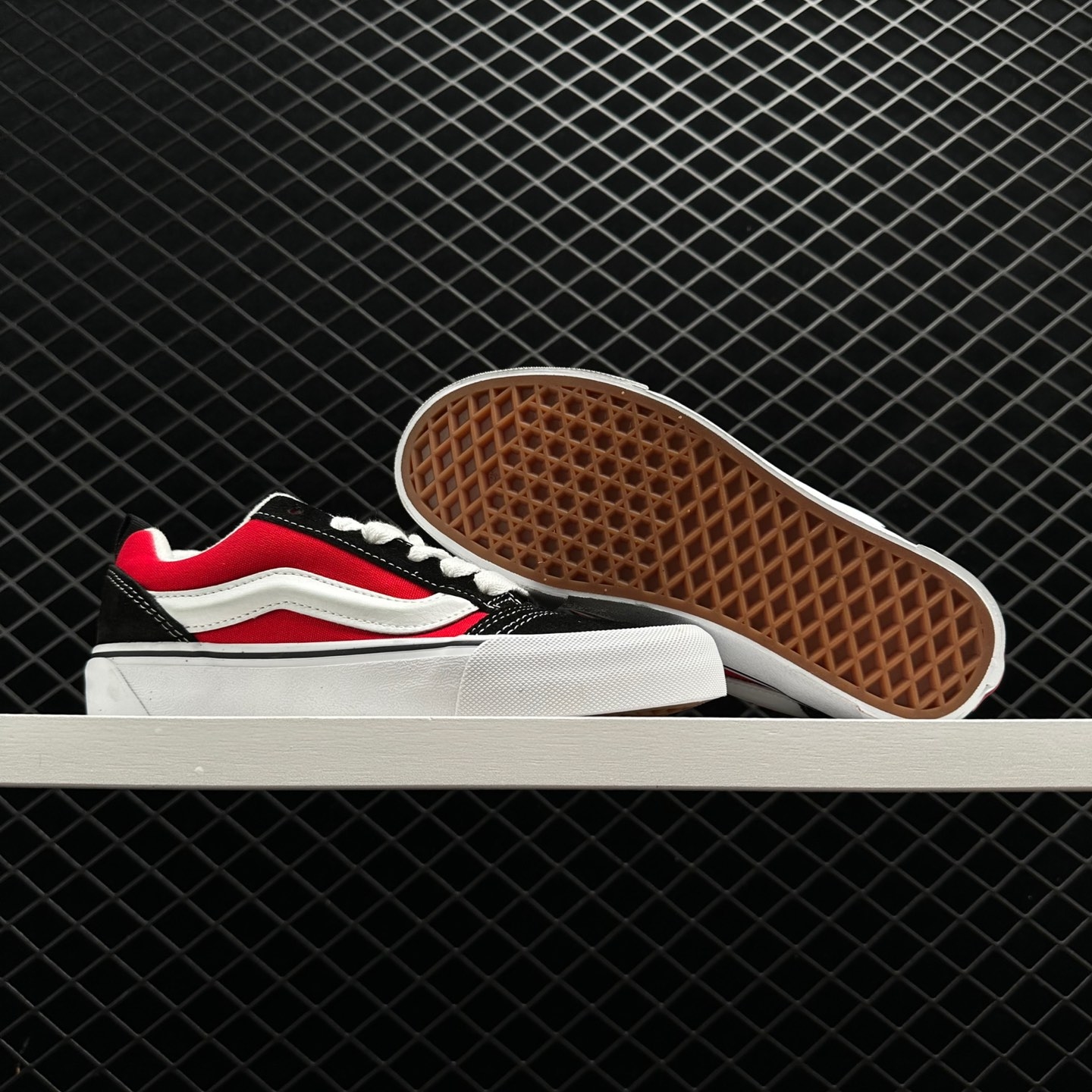 Vans Knu Skool Shoe 'Black Red' - Trendy Style for Any Occasion Vans Knu Skool Shoe 'Black Red' - Trendy Style for Any Occasion