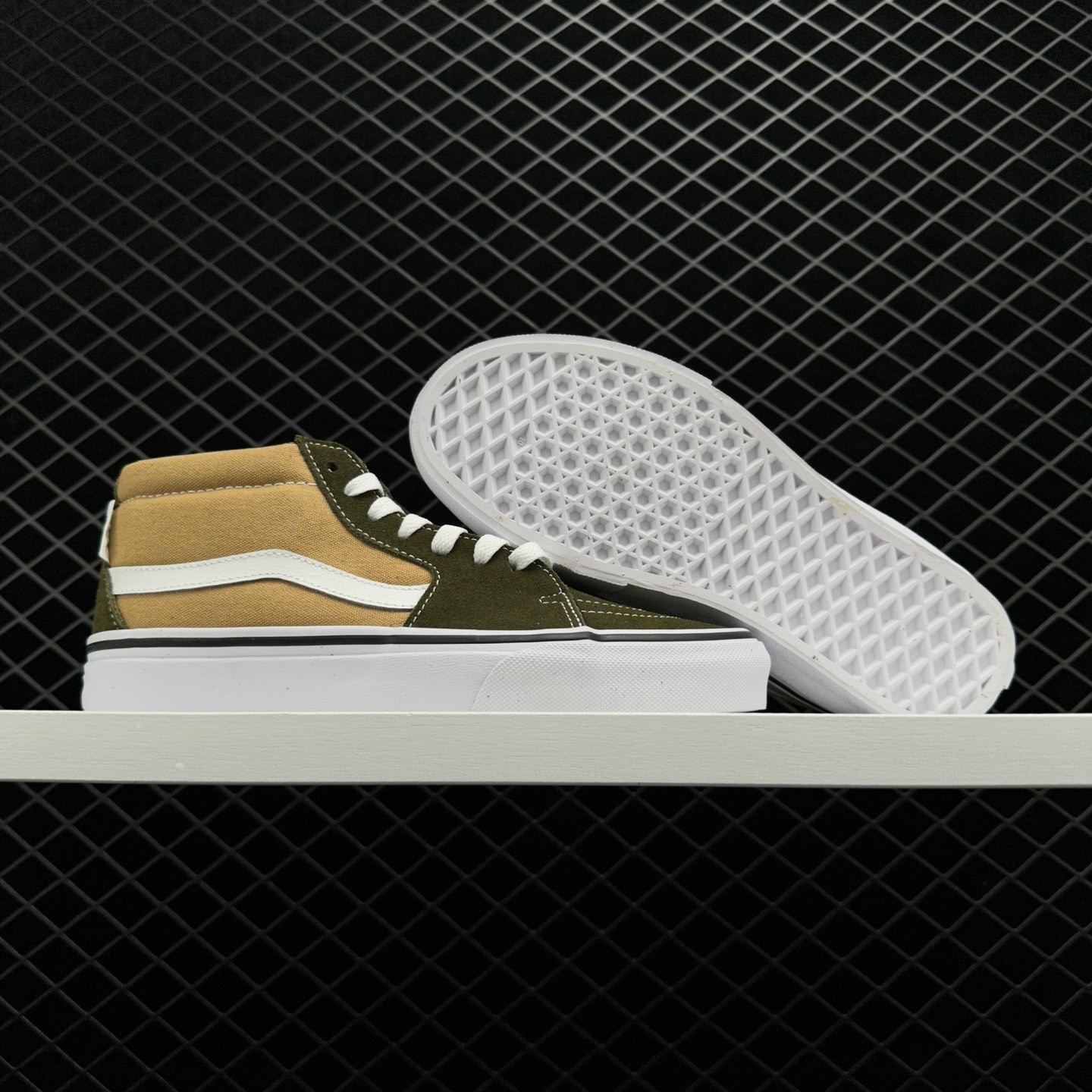 Vans JJJJound x Sk8-Mid Vault LX Green Sneakers – Limited Edition Vans JJJJound x Sk8-Mid Vault LX Green Sneakers – Limited Edition