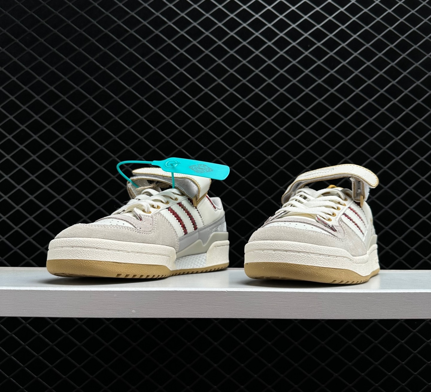 Adidas Originals Forum Low HQ4604: Iconic Style & Premium Quality Adidas Originals Forum Low HQ4604: Iconic Style & Premium Quality