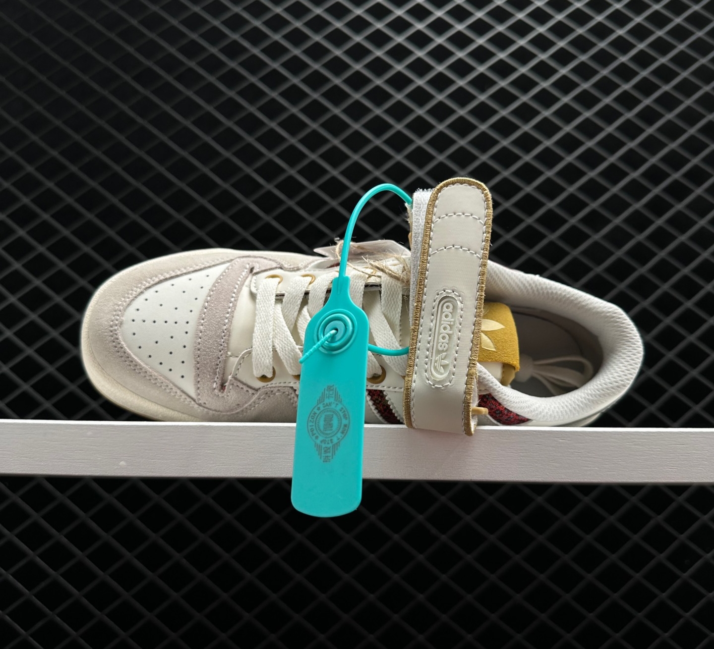 Adidas Originals Forum Low HQ4604: Iconic Style & Premium Quality Adidas Originals Forum Low HQ4604: Iconic Style & Premium Quality