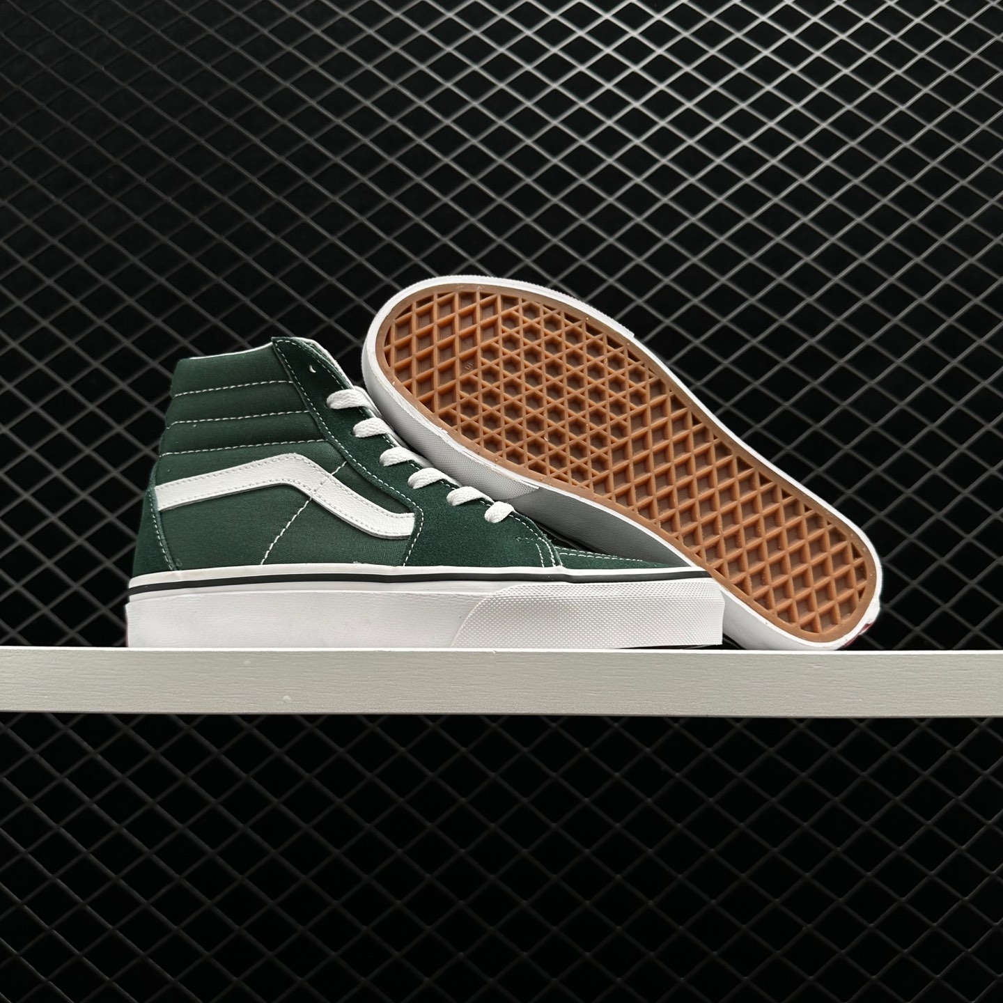 Vans SK8-HI 'Color Theory - Duck Green' VN0A7Q5NYQW | Stylish and Versatile Sneakers Vans SK8-HI 'Color Theory - Duck Green' VN0A7Q5NYQW | Stylish and Versatile Sneakers
