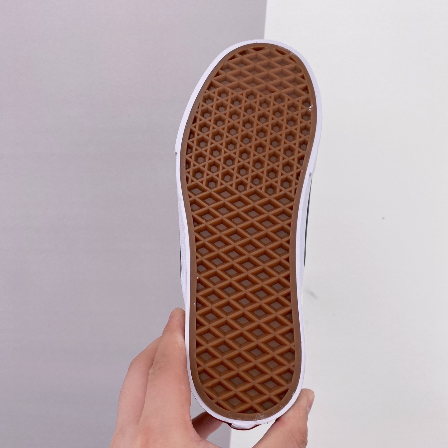 Vans Slip-On Comfycush True White 'Checkerboard' VN0A3WMDVO4 - Stylish and Comfortable Slip-On Sneakers Vans Slip-On Comfycush True White 'Checkerboard' VN0A3WMDVO4 - Stylish and Comfortable Slip-On Sneakers