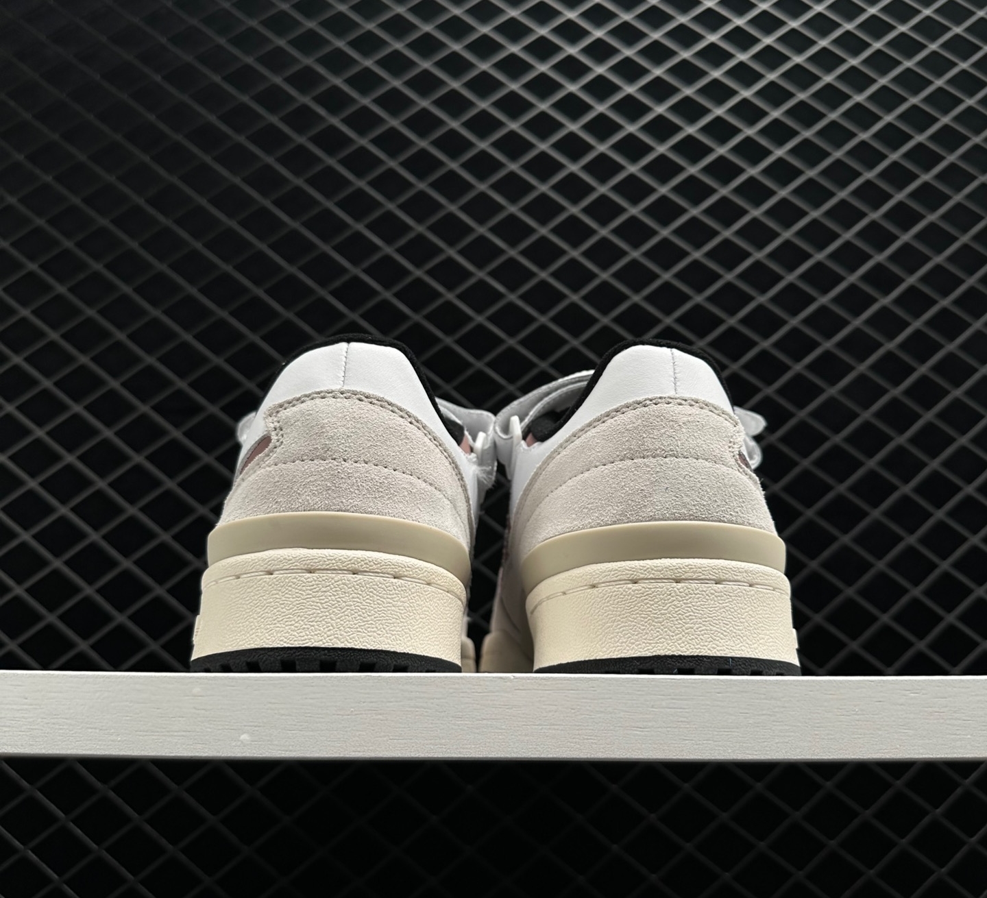 Adidas Wmns Forum Low 'White Wonder Oxide' GZ5046 - Stylish and Sleek Sneakers Adidas Wmns Forum Low 'White Wonder Oxide' GZ5046 - Stylish and Sleek Sneakers