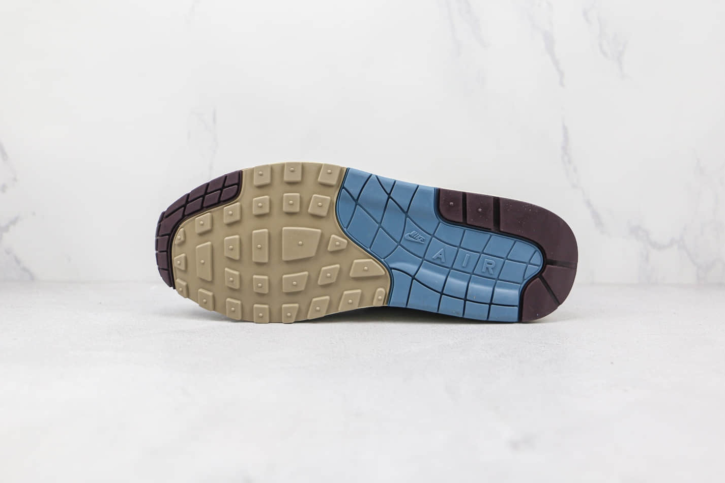 Patta x Nike Air Max 1 'Noise Aqua' DH1348-004: Stylish Collaboration with Vibrant Hues for Sneaker Enthusiasts Patta x Nike Air Max 1 'Noise Aqua' DH1348-004: Stylish Collaboration with Vibrant Hues for Sneaker Enthusiasts